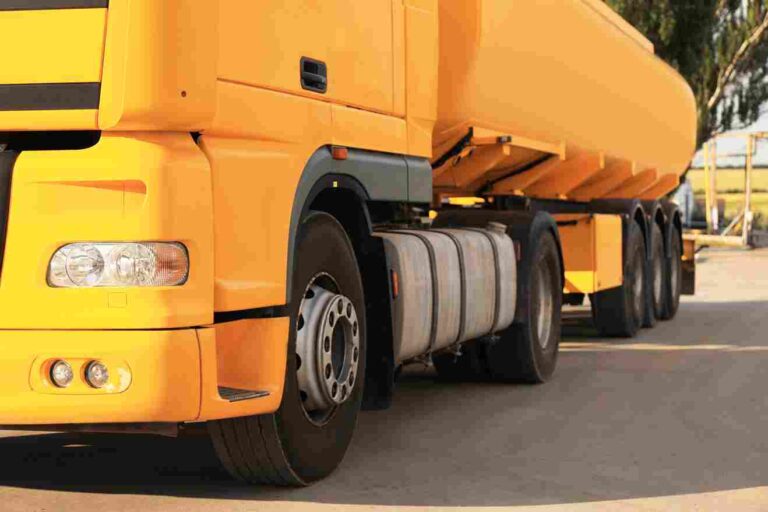 Why Construction and Logistics Companies Depend on Bulk Diesel Fuel Delivery